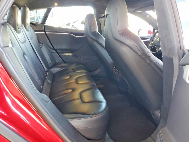 53119636 :رقم المزاد ، 5YJSA1E15GF160044 vin ، 2016 Tesla Model S مزاد بيع