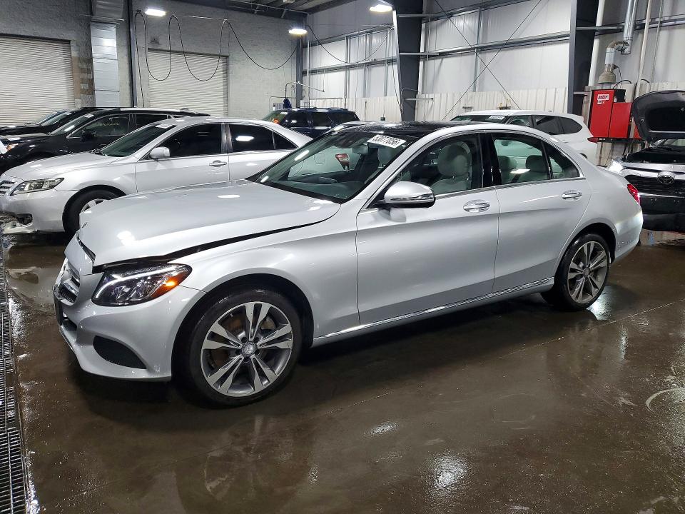 53077056 :رقم المزاد ، 55SWF4KB1GU154127 vin ، 2016 Mercedes-benz C مزاد بيع