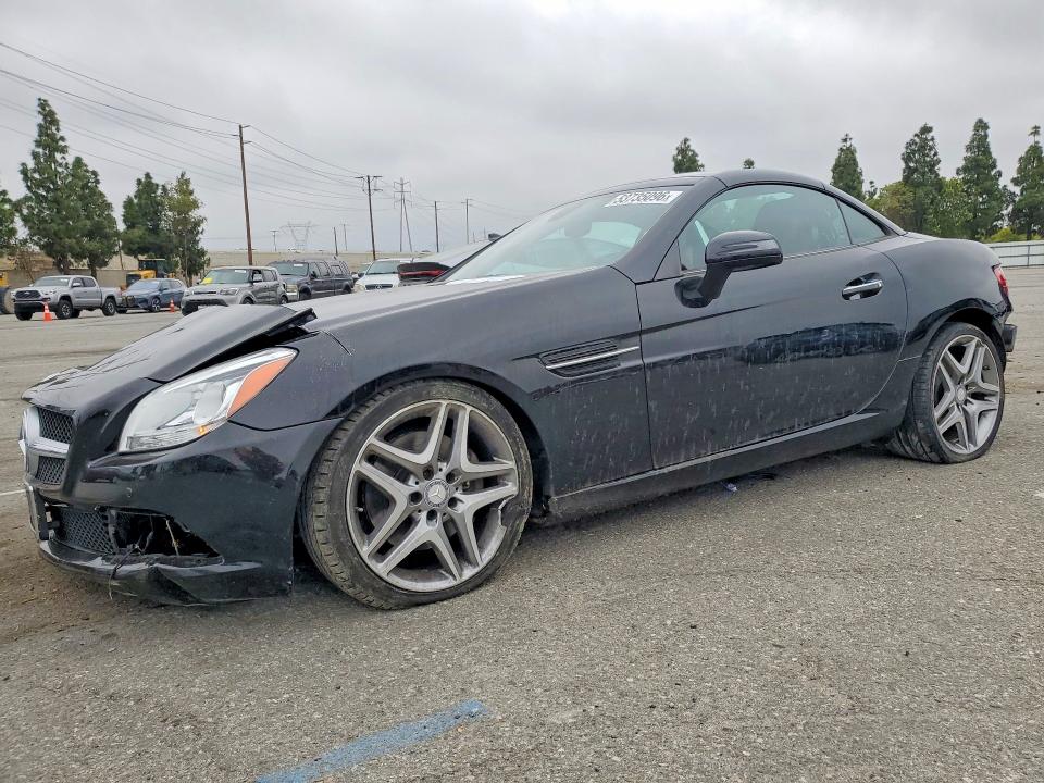 53735096 :رقم المزاد ، WDDPK3JA6GF115202 vin ، 2016 Mercedes-benz Slk مزاد بيع