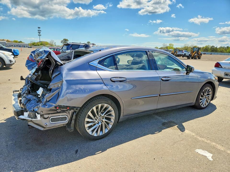53706926 :رقم المزاد ، 58ABZ1B12KU021345 vin ، 2019 Lexus Es مزاد بيع