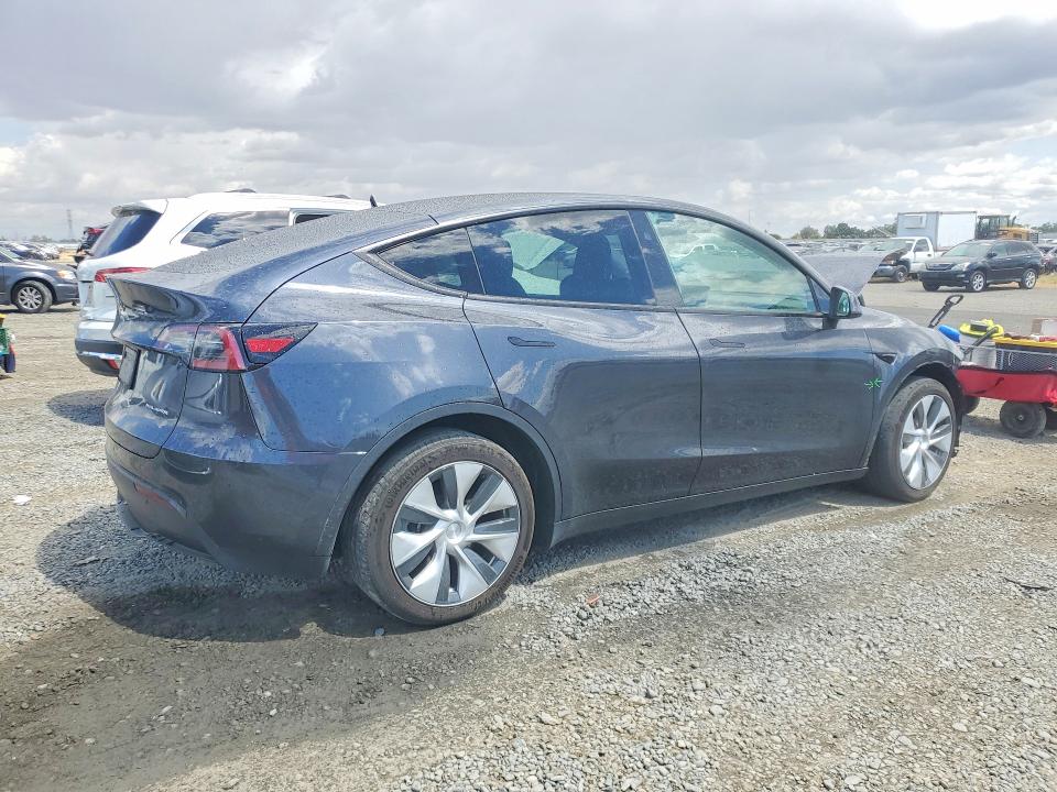 Продажа на аукционе авто 2024 Tesla Model Y, vin: 7SAYGDEE8RF023117, номер лота: 55066296