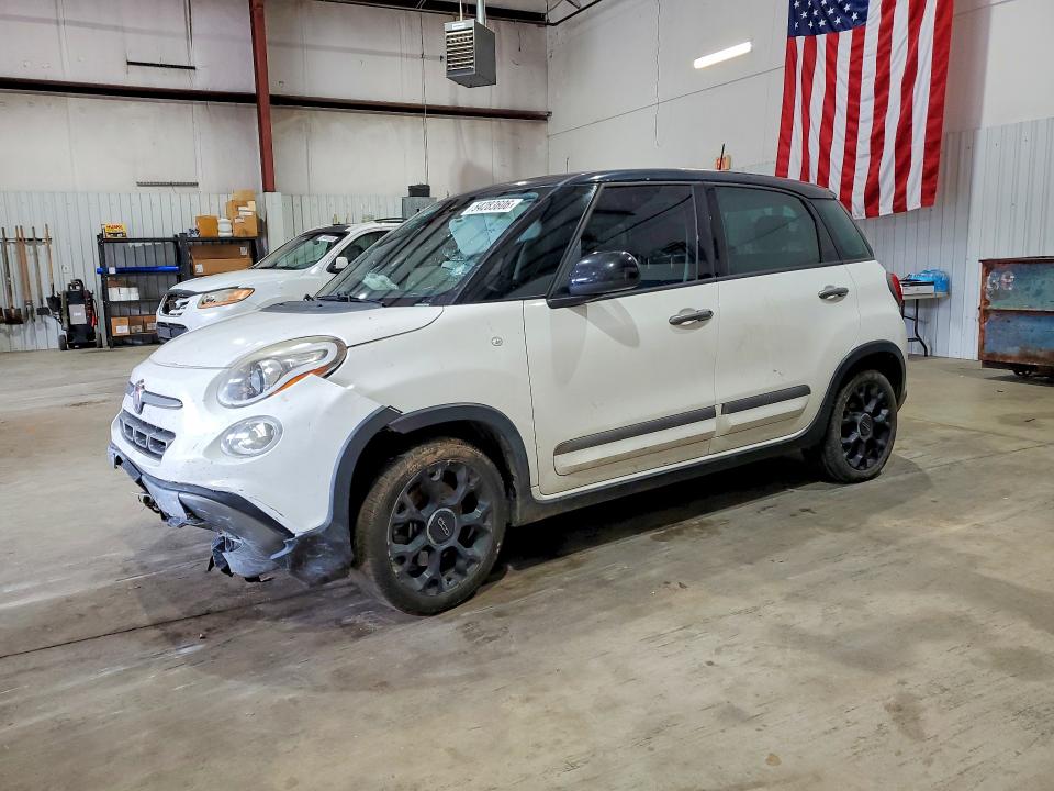 Продаж на аукціоні авто 2018 Fiat 500l, vin: ZFBCFADH8JZ040702, номер лоту: 54283606