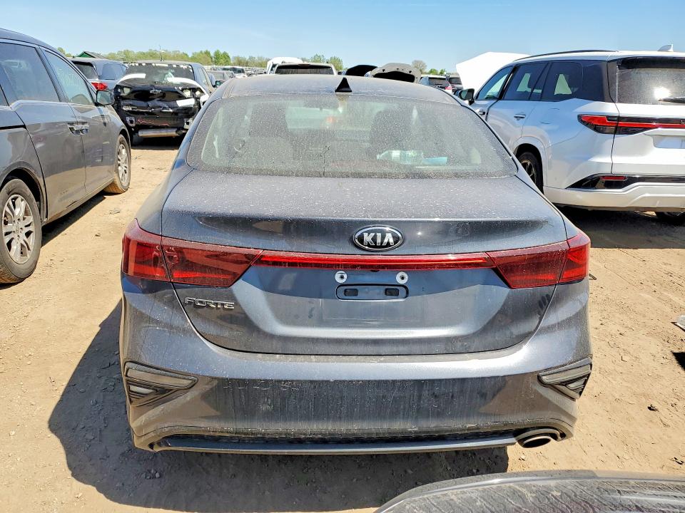 2021 Kia Forte მანქანა იყიდება აუქციონზე, vin: 3KPF24AD6ME387485, აუქციონის ნომერი: 53411996