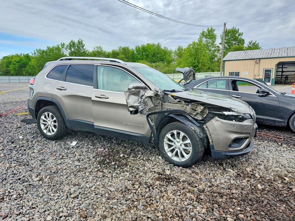 Продаж на аукціоні авто 2019 Jeep Cherokee, vin: 1C4PJLCB0KD247993, номер лоту: 52435236