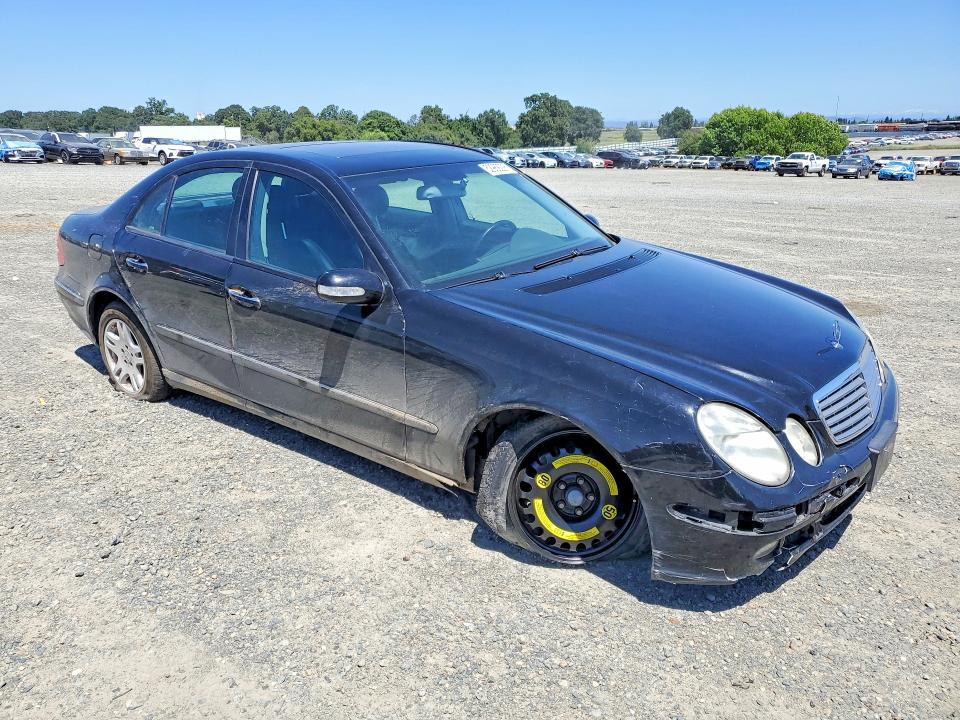2004 Mercedes-benz E მანქანა იყიდება აუქციონზე, vin: WDBUF65J54A574323, აუქციონის ნომერი: 52969226