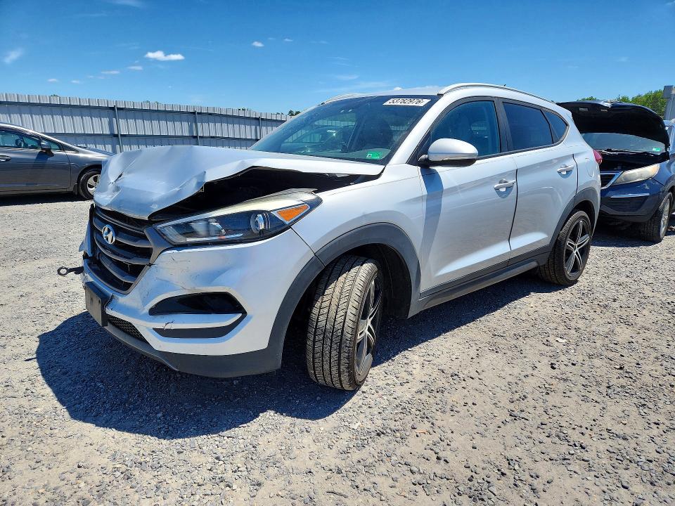 53782976 :رقم المزاد ، KM8J3CA28GU149655 vin ، 2016 Hyundai Tucson مزاد بيع