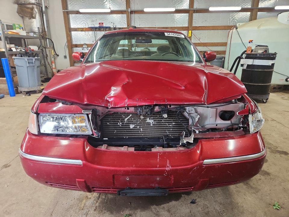 Продажа на аукционе авто 2000 Mercury Grand Marquis, vin: 2MEFM74W5YX662299, номер лота: 54142986