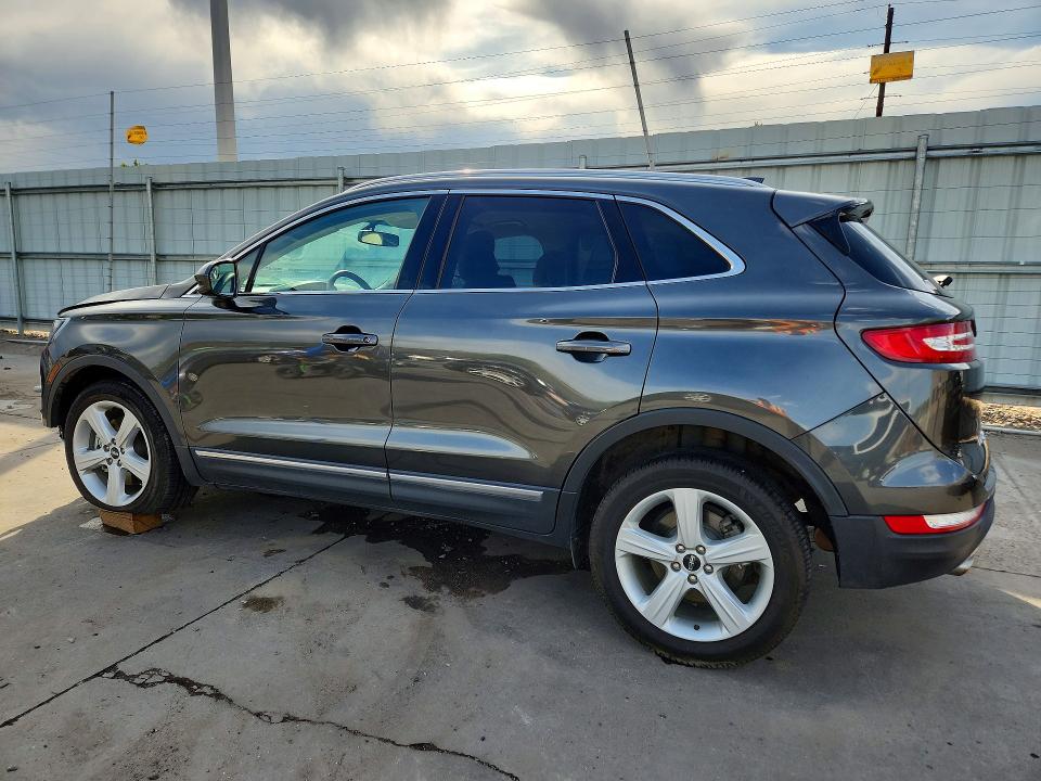 53325576 :رقم المزاد ، 5LMCJ1D90JUL15098 vin ، 2018 Lincoln Mkc مزاد بيع