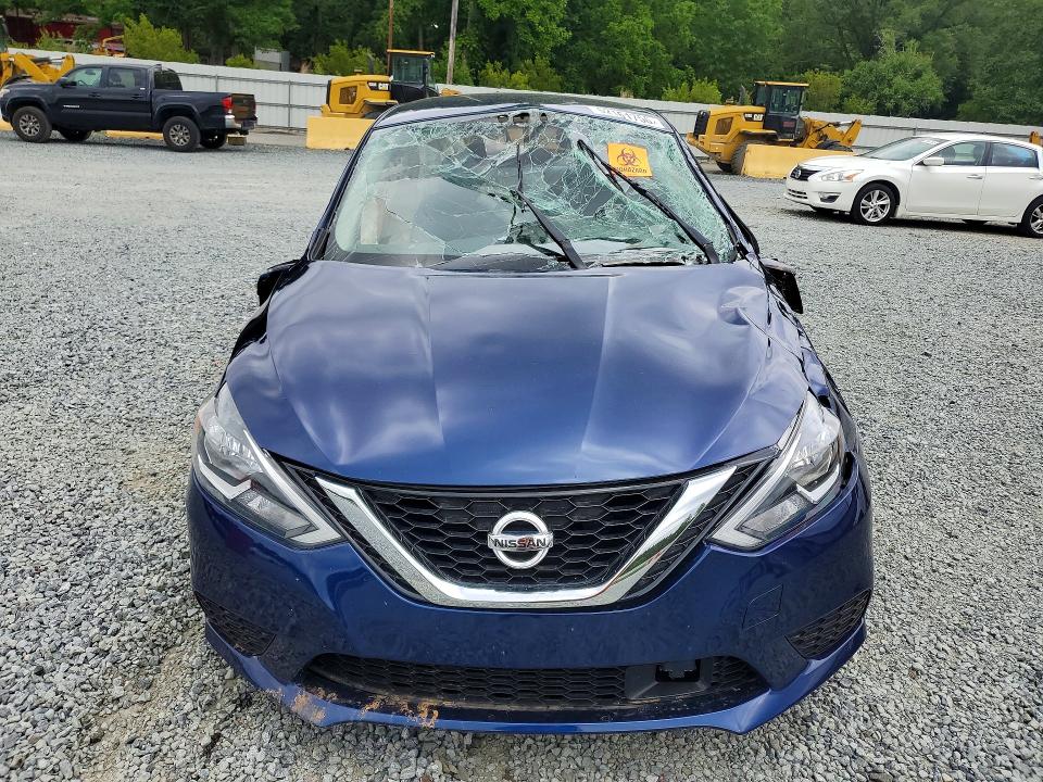 52161756 :رقم المزاد ، 3N1AB7AP5KY241423 vin ، 2019 Nissan Sentra مزاد بيع