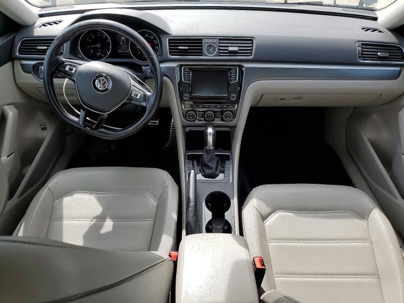 52758146 :رقم المزاد ، 1VWDT7A37HC063291 vin ، 2017 Volkswagen Passat مزاد بيع