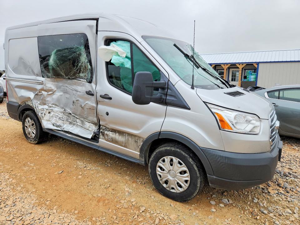 54275686 :رقم المزاد ، 1FTYE1CM9JKB42040 vin ، 2018 Ford Transit مزاد بيع
