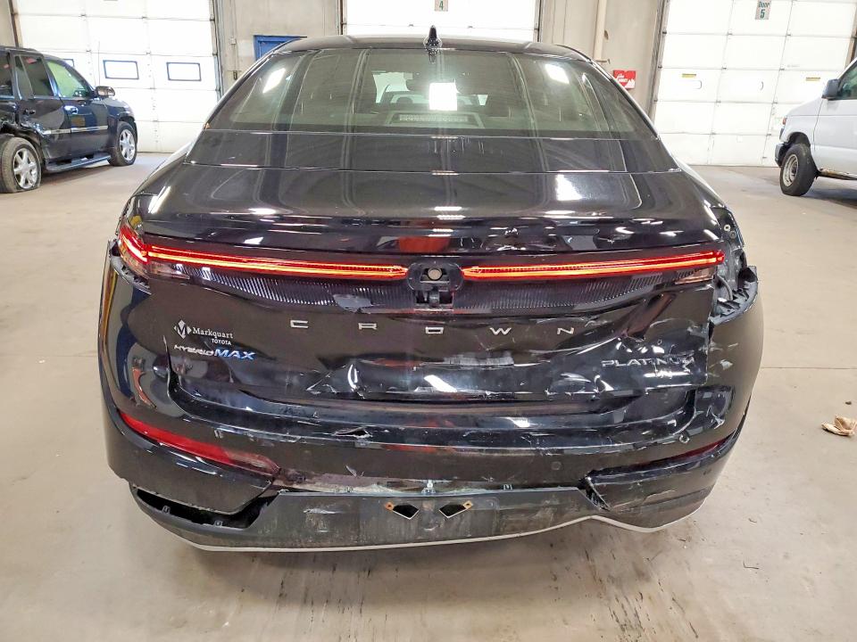 Продажа на аукционе авто 2023 Toyota Crown, vin: JTDAFAAF1P3001470, номер лота: 54479816