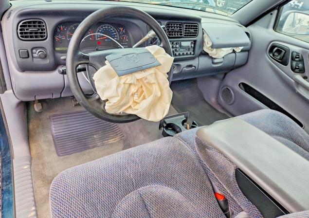 1998 Dodge Dakota მანქანა იყიდება აუქციონზე, vin: 1B7GL22X3WS594057, აუქციონის ნომერი: 54094006