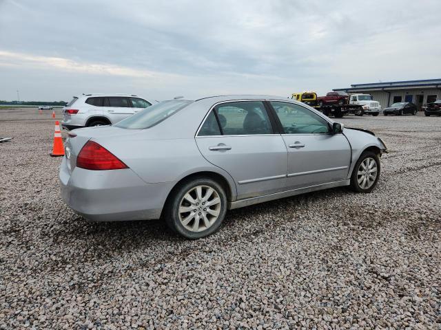 51993846 :رقم المزاد ، 1HGCM66567A009718 vin ، 2007 Honda Accord مزاد بيع