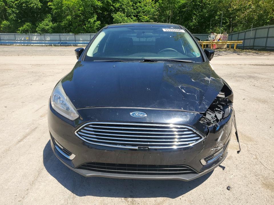 55335596 :رقم المزاد ، 1FADP3J22JL218459 vin ، 2018 Ford Focus مزاد بيع