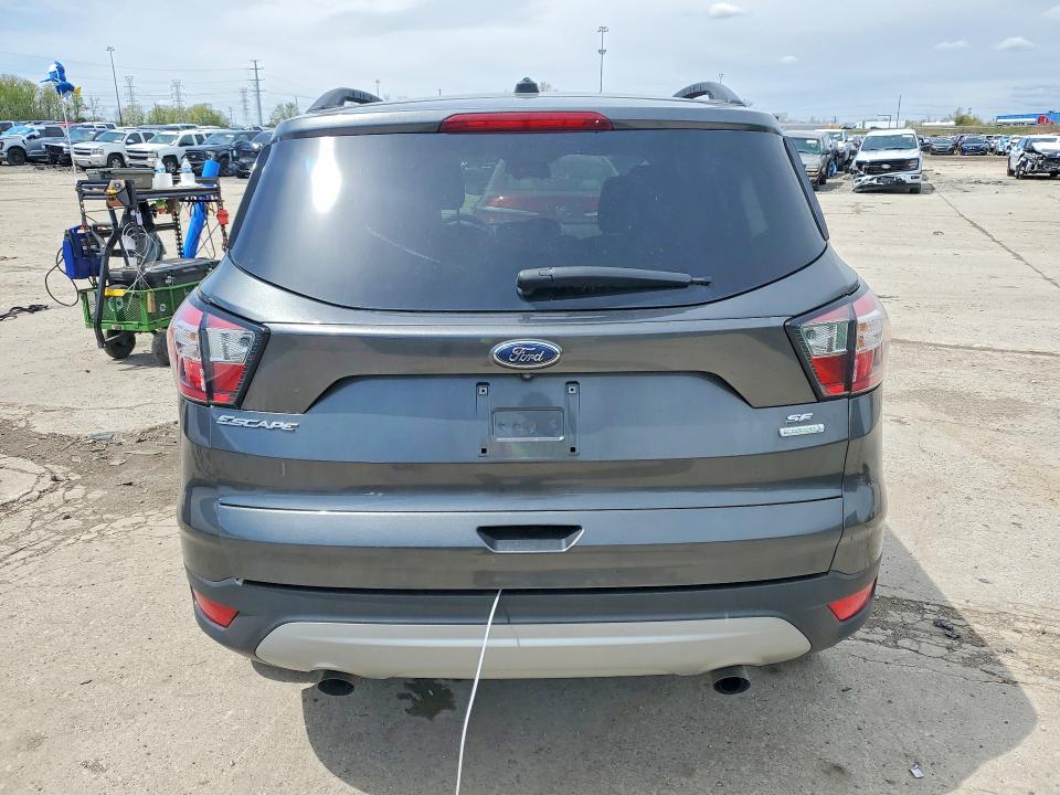 Продажа на аукционе авто 2018 Ford Escape, vin: 1FMCU0GD0JUB75364, номер лота: 51809796