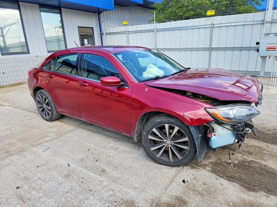 53994226 :رقم المزاد ، 1C3CCBCG5DN524539 vin ، 2013 Chrysler 200 مزاد بيع