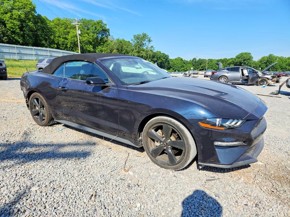50611906 :رقم المزاد ، 1FATP8UH7N5140750 vin ، 2022 Ford Mustang مزاد بيع