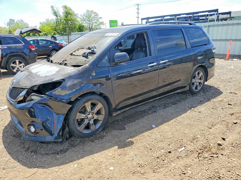 Продаж на аукціоні авто 2015 Toyota Sienna, vin: 5TDXK3DC0FS597879, номер лоту: 55378316
