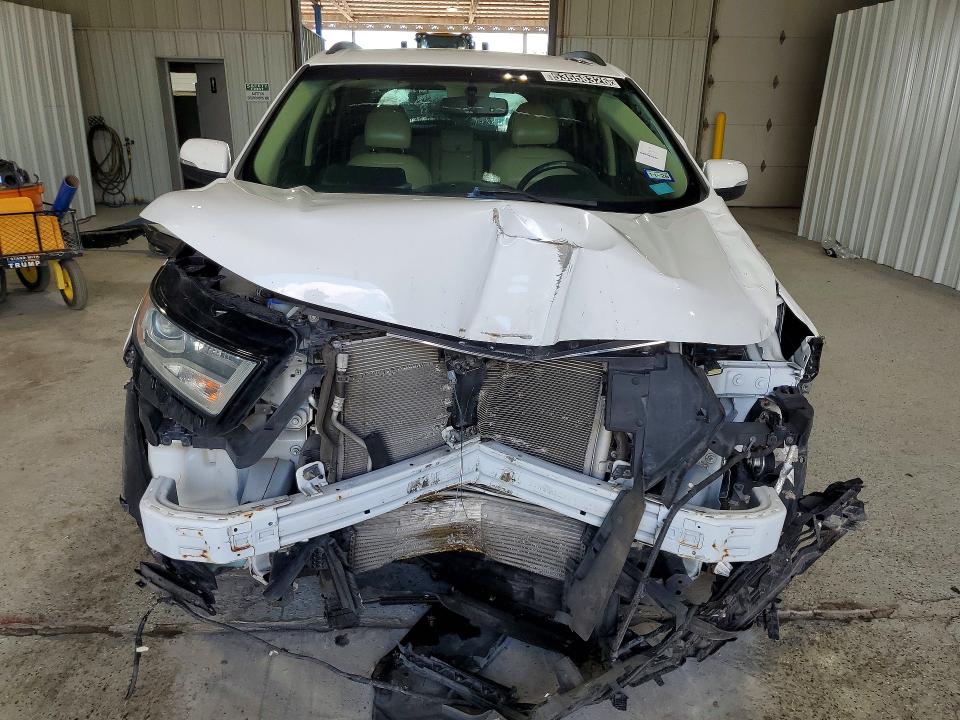 53558326 :رقم المزاد ، 2FMTK3J91FBB99830 vin ، 2015 Ford Edge مزاد بيع