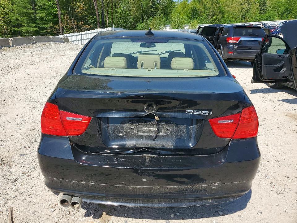 54121546 :رقم المزاد ، WBAPK5C50AA652977 vin ، 2010 Bmw 328 مزاد بيع