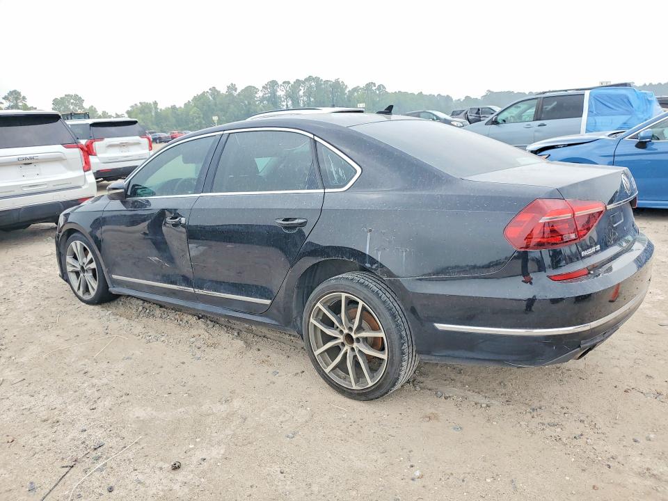 Продажа на аукционе авто 2017 Volkswagen Passat, vin: 1VWBT7A31HC044209, номер лота: 52600846