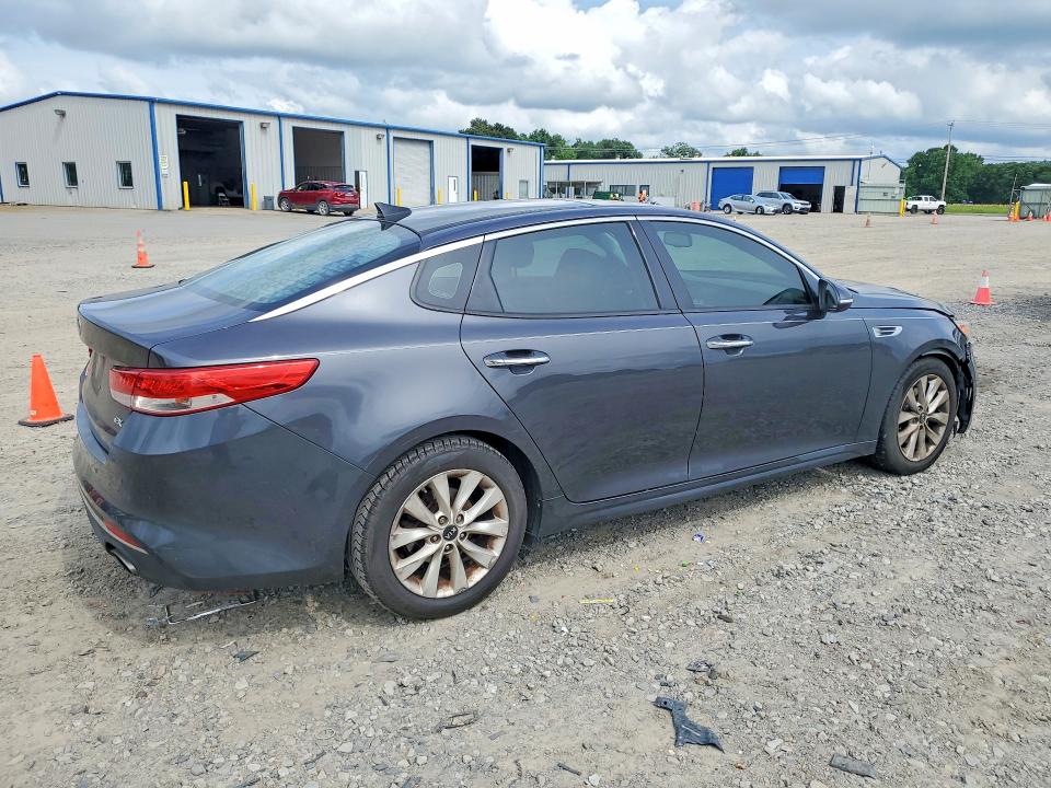 2017 Kia Optima მანქანა იყიდება აუქციონზე, vin: 5XXGU4L31HG129780, აუქციონის ნომერი: 52501246
