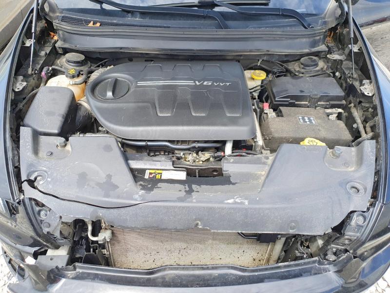 52368756 :رقم المزاد ، 1C4PJMCS7HW563779 vin ، 2017 Jeep Cherokee مزاد بيع