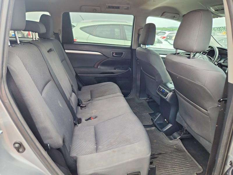 2015 Toyota Highlander მანქანა იყიდება აუქციონზე, vin: 5TDBKRFH2FS163548, აუქციონის ნომერი: 53978576