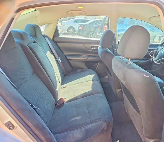 2015 Nissan Altima მანქანა იყიდება აუქციონზე, vin: 1N4AL3AP8FN900736, აუქციონის ნომერი: 53340586