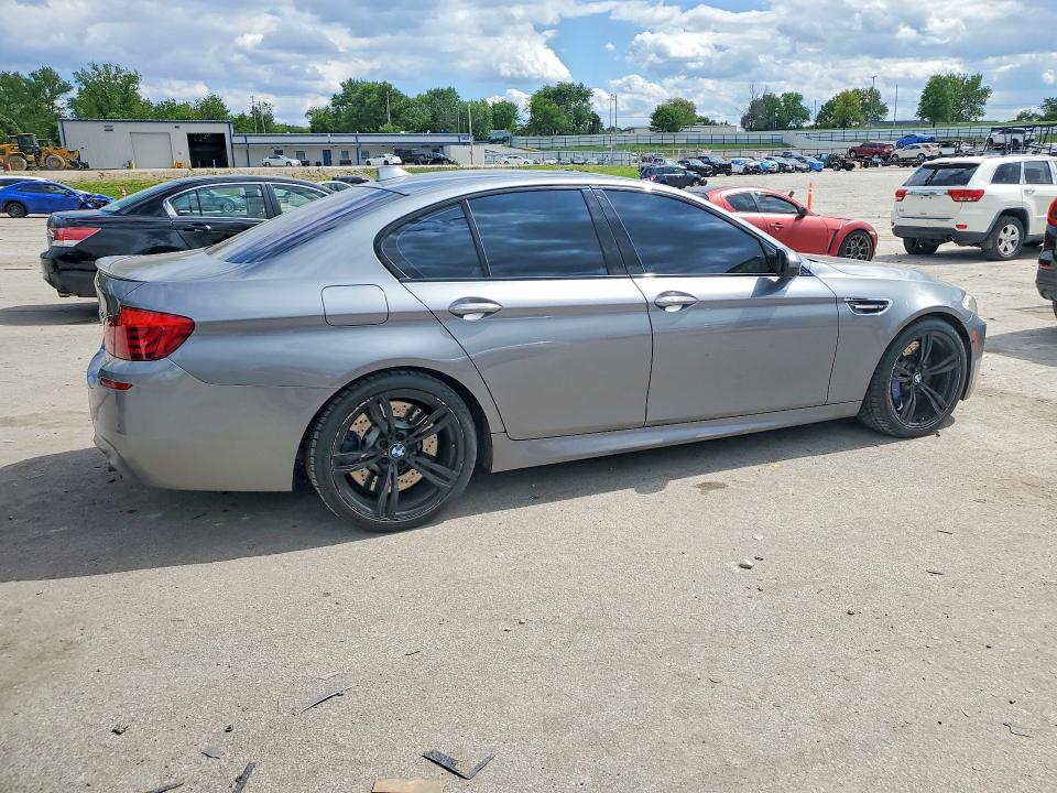 2013 Bmw M5 მანქანა იყიდება აუქციონზე, vin: WBSFV9C54DC773316, აუქციონის ნომერი: 52203346