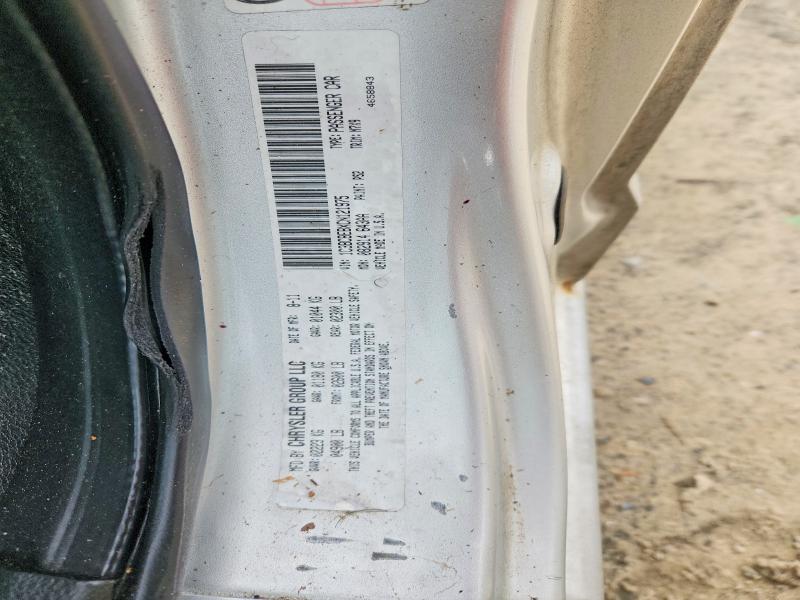 53359106 :رقم المزاد ، 1C3BCBEBXCN121975 vin ، 2012 Chrysler 200 مزاد بيع