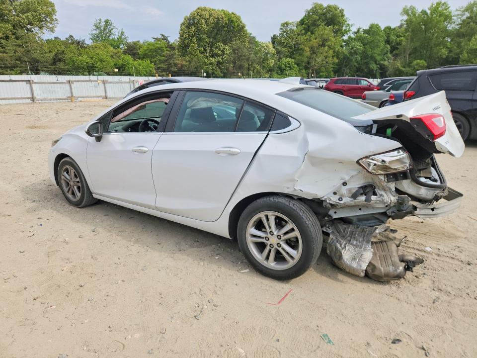 52406406 :رقم المزاد ، 1G1BE5SM2J7220989 vin ، 2018 Chevrolet Cruz مزاد بيع