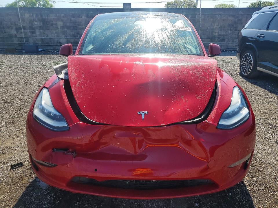 51960066 :رقم المزاد ، 7SAYGDEE5NF480090 vin ، 2022 Tesla Model Y مزاد بيع