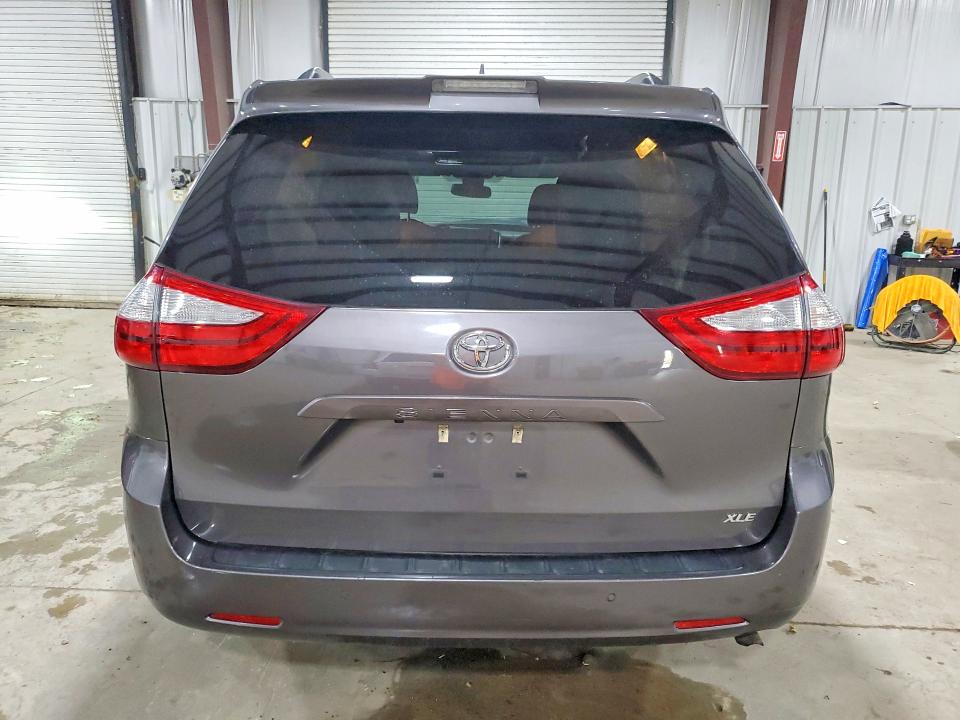 54644956 :رقم المزاد ، 5TDYZ3DC0KS987651 vin ، 2019 Toyota Sienna مزاد بيع