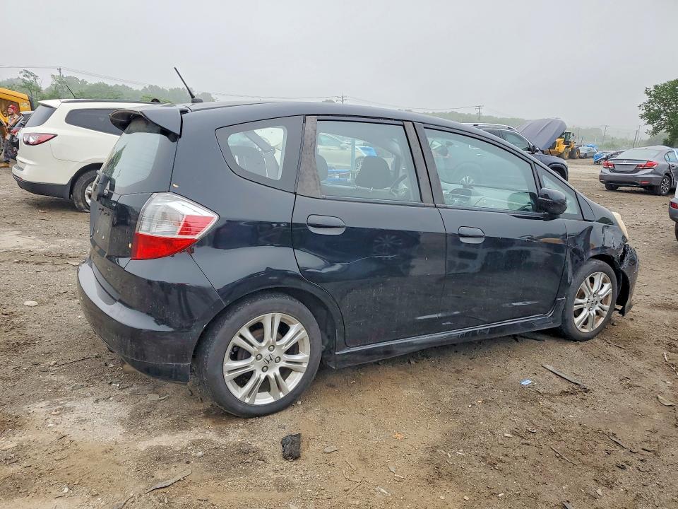 54017436 :رقم المزاد ، JHMGE8H56BS006681 vin ، 2011 Honda Fit مزاد بيع
