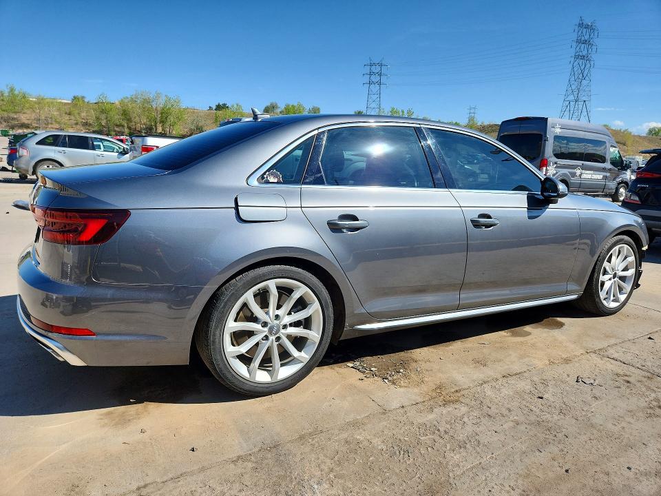 2019 Audi A4 მანქანა იყიდება აუქციონზე, vin: WAUDNAF4XKA044343, აუქციონის ნომერი: 52870586