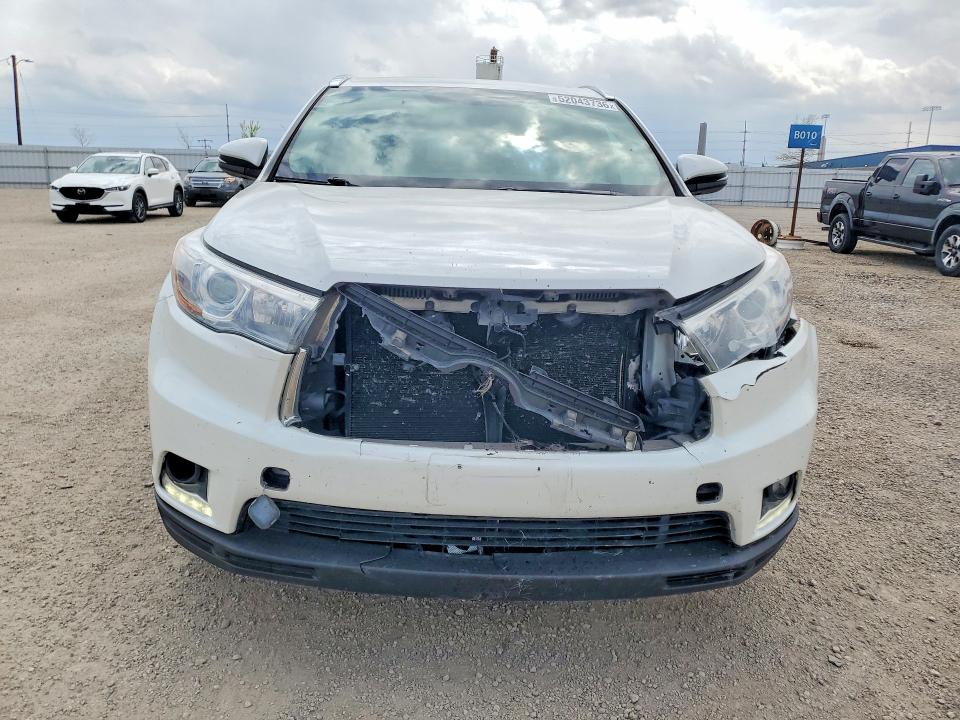 Продажа на аукционе авто 2015 Toyota Highlander, vin: 5TDDKRFHXFS146599, номер лота: 52043736