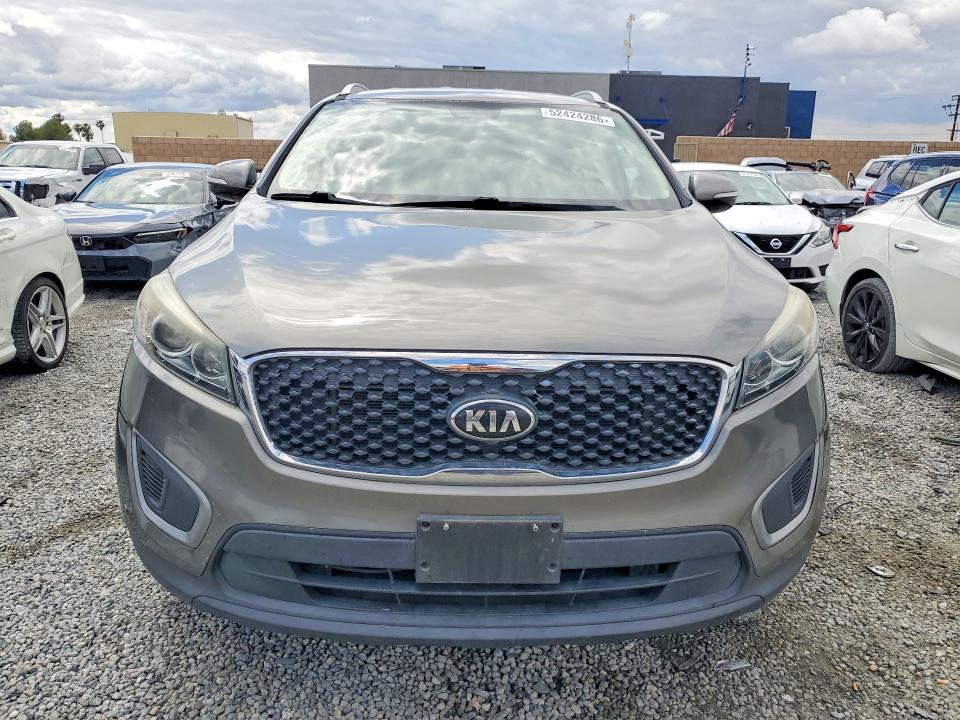 52424286 :رقم المزاد ، 5XYPG4A36HG245451 vin ، 2017 Kia Sorento مزاد بيع