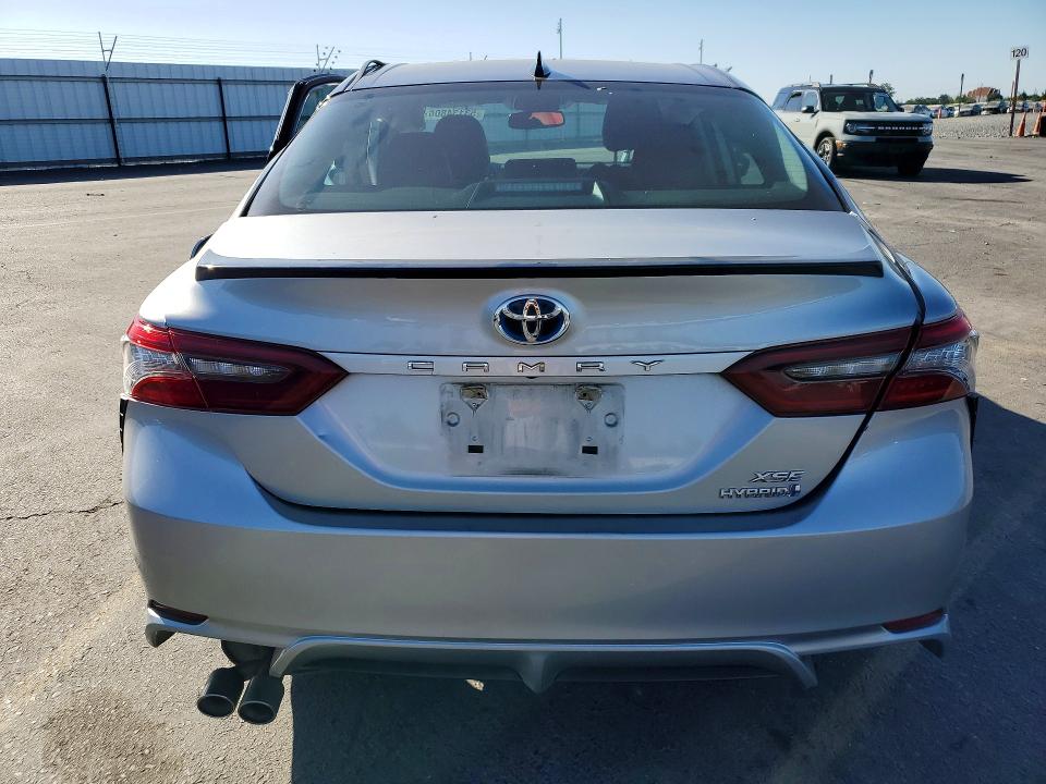 53134806 :رقم المزاد ، 4T1K31AK2NU041098 vin ، 2022 Toyota Camry مزاد بيع