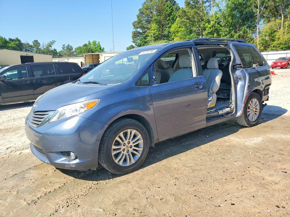 2014 Toyota Sienna მანქანა იყიდება აუქციონზე, vin: 5TDYK3DC4ES520628, აუქციონის ნომერი: 54239796