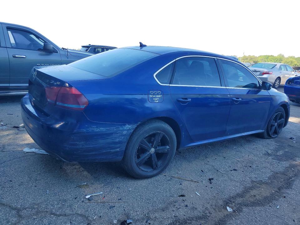 2013 Volkswagen Passat მანქანა იყიდება აუქციონზე, vin: 1VWBP7A35DC106984, აუქციონის ნომერი: 51627046