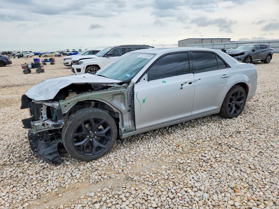Auction sale of the 2022 Chrysler 300, vin: 2C3CCABG4NH127426, lot number: 55118026