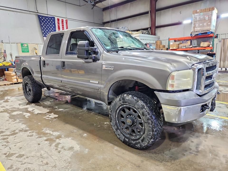 54707356 :رقم المزاد ، 1FTSW21P86ED59218 vin ، 2006 Ford F250 مزاد بيع