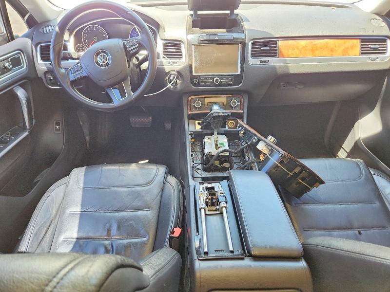 53438656 :رقم المزاد ، WVGEF9BPXCD007789 vin ، 2012 Volkswagen Touareg مزاد بيع