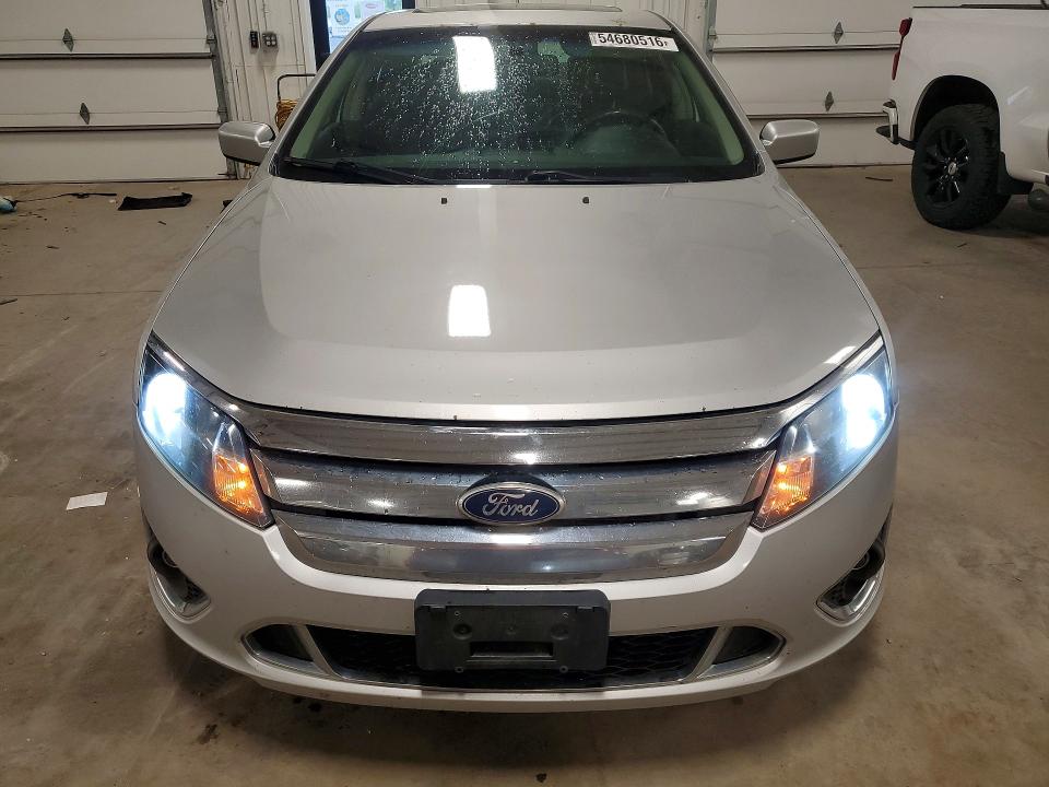 54680516 :رقم المزاد ، 3FAHP0KC0AR273808 vin ، 2010 Ford Fusion 4d 2wd مزاد بيع