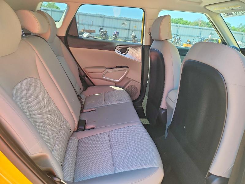 53810136 :رقم المزاد ، KNDJ23AUXL7110289 vin ، 2020 Kia Soul مزاد بيع