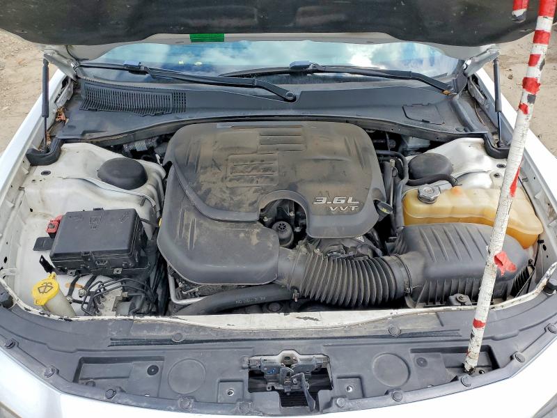 53640016 :رقم المزاد ، 2C3CCAGG0HH599801 vin ، 2017 Chrysler 300 مزاد بيع