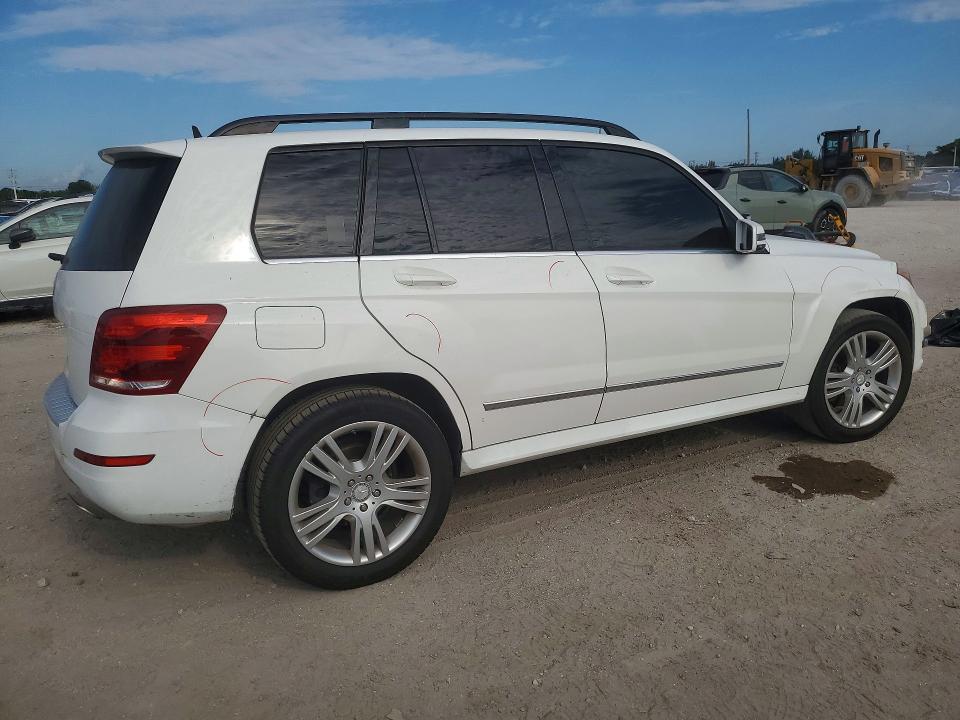 Продаж на аукціоні авто 2013 Mercedes-benz Glk, vin: WDCGG5HB2DG126820, номер лоту: 51779316