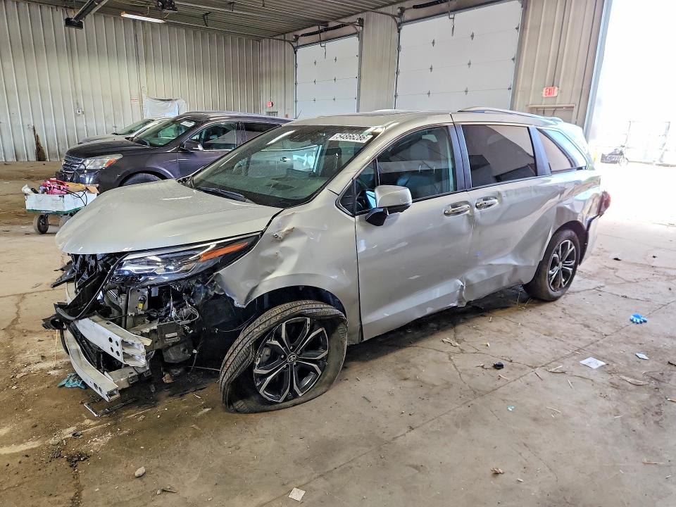 Продажа на аукционе авто 2025 Toyota Sienna, vin: 5TDESKFC8SS167770, номер лота: 54866286